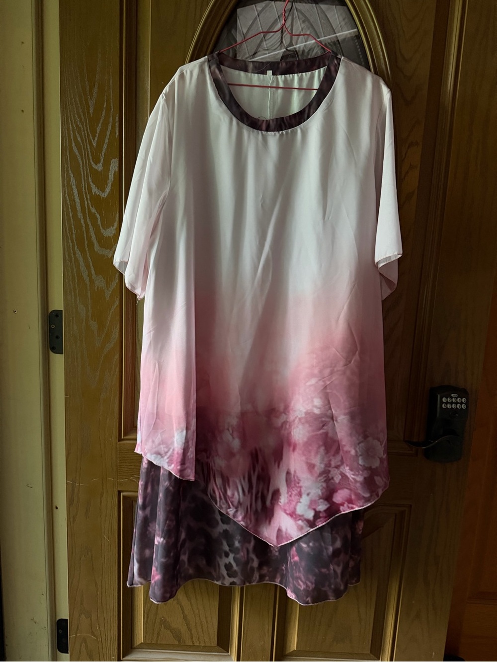 Men's Gradient Pink to Dark Print Short-Sleeve Shirt